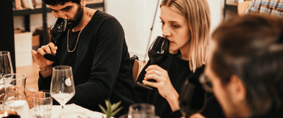 Wein & Käse Tasting – Der genussvolllste Abend zu  - Image 1